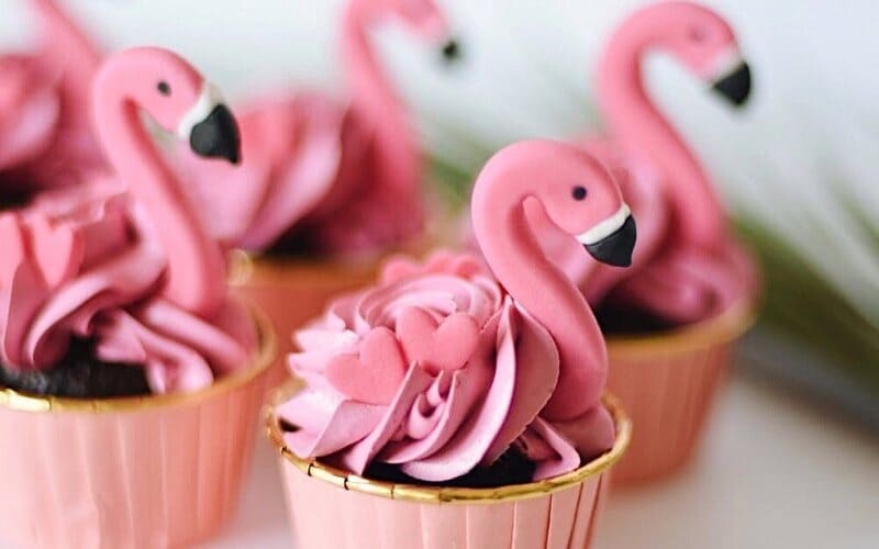 Comment faire un cupcake flamant rose ?